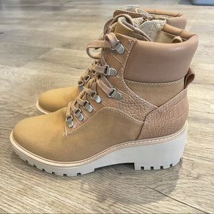 Dolce Vita round toe combat boots lace up NEW